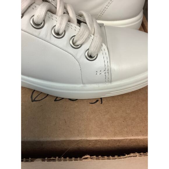 ECCO Women's 6-6.5 White Soft 7 Leather Low Top Sneaker Lace Up Casual LB14-18 - Picture 7 of 11